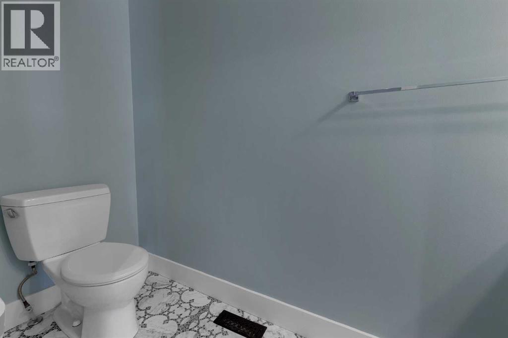 Single Family House for Sale in  Royal Birkdale Crescent NW Royal Oak Calgary 