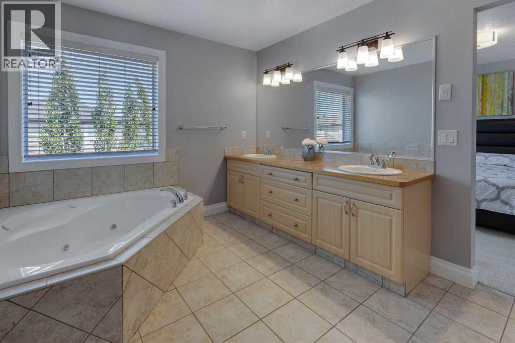 Single Family House for Sale in  Royal Birkdale Crescent NW Royal Oak Calgary 