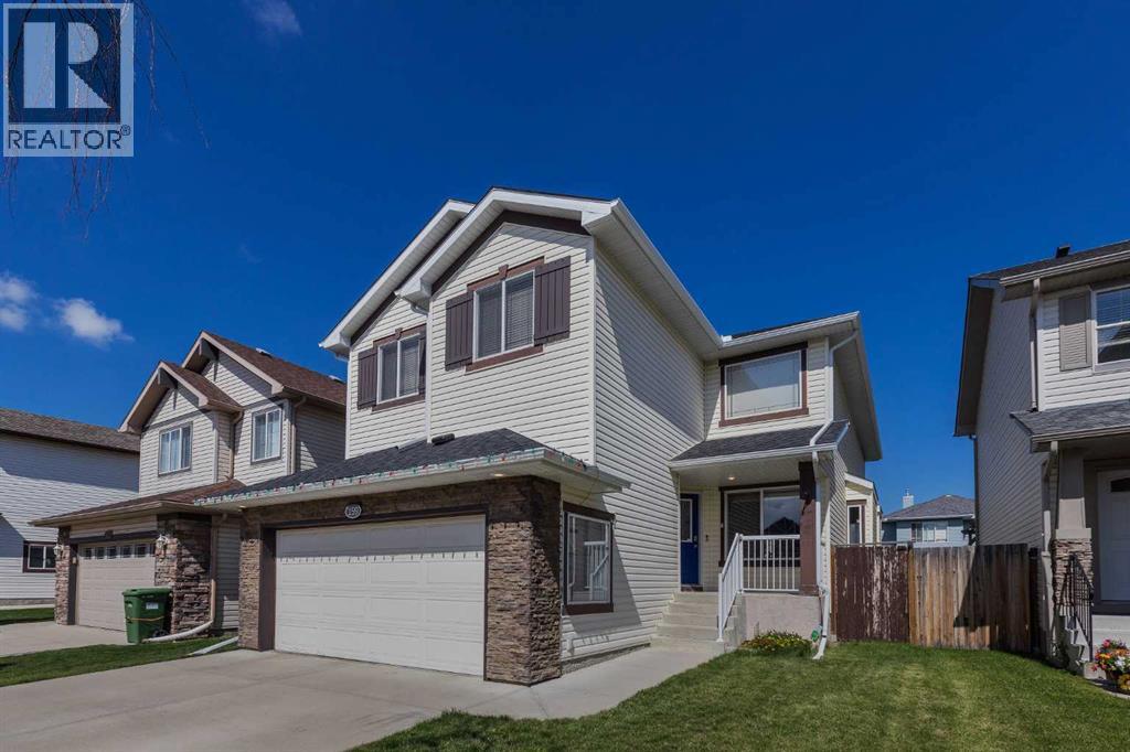 Single Family House for Sale in  Royal Birkdale Crescent NW Royal Oak Calgary 