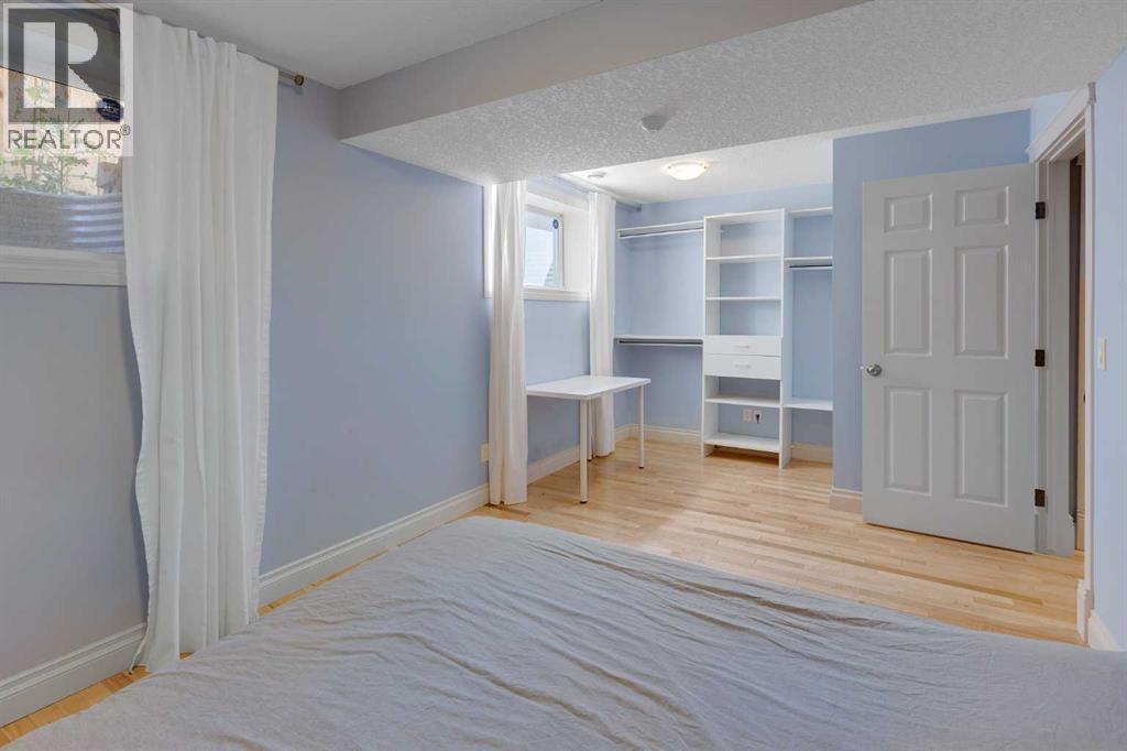 Single Family House for Sale in  Royal Birkdale Crescent NW Royal Oak Calgary 