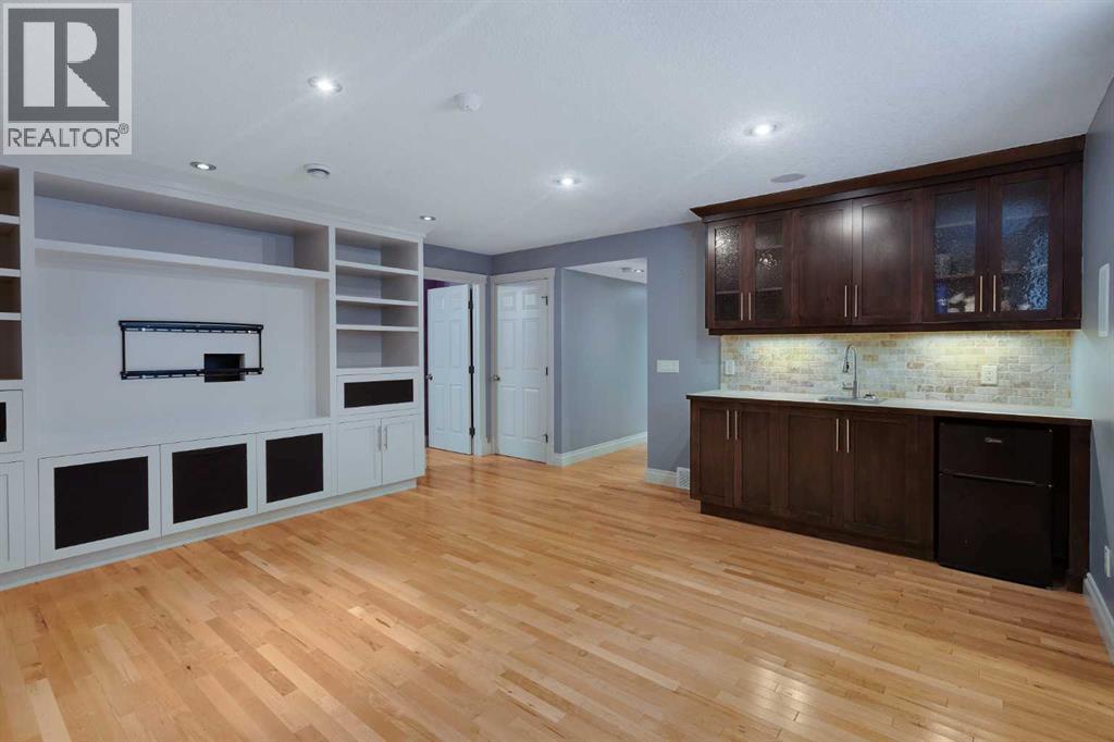 Single Family House for Sale in  Royal Birkdale Crescent NW Royal Oak Calgary 