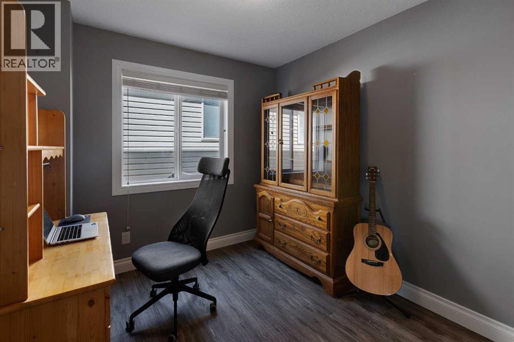 Single Family House for Sale in  Royal Birkdale Crescent NW Royal Oak Calgary 