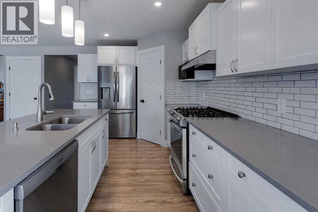 Single Family House for Sale in  Royal Birkdale Crescent NW Royal Oak Calgary 