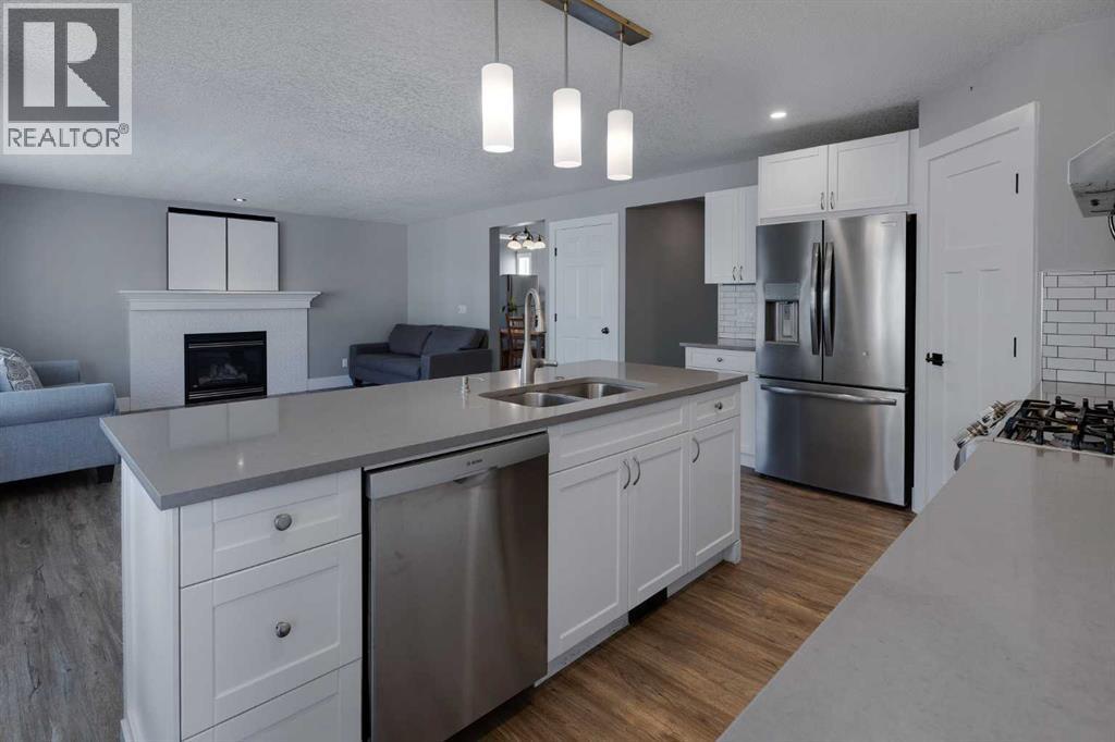 Single Family House for Sale in  Royal Birkdale Crescent NW Royal Oak Calgary 