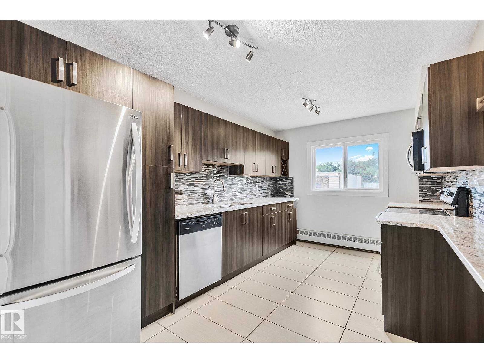 Photo 22 of 11 9630 82 Av Nw, Edmonton AB