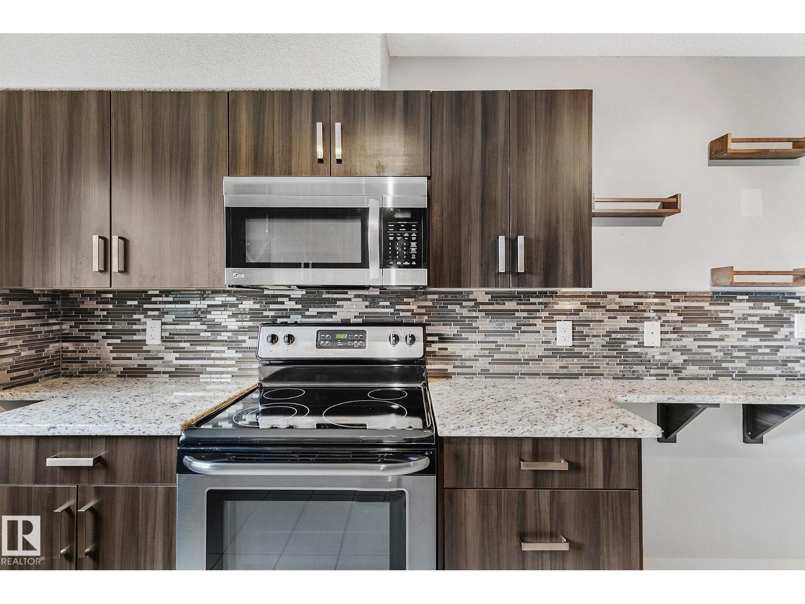 Photo 15 of 11 9630 82 Av Nw, Edmonton AB