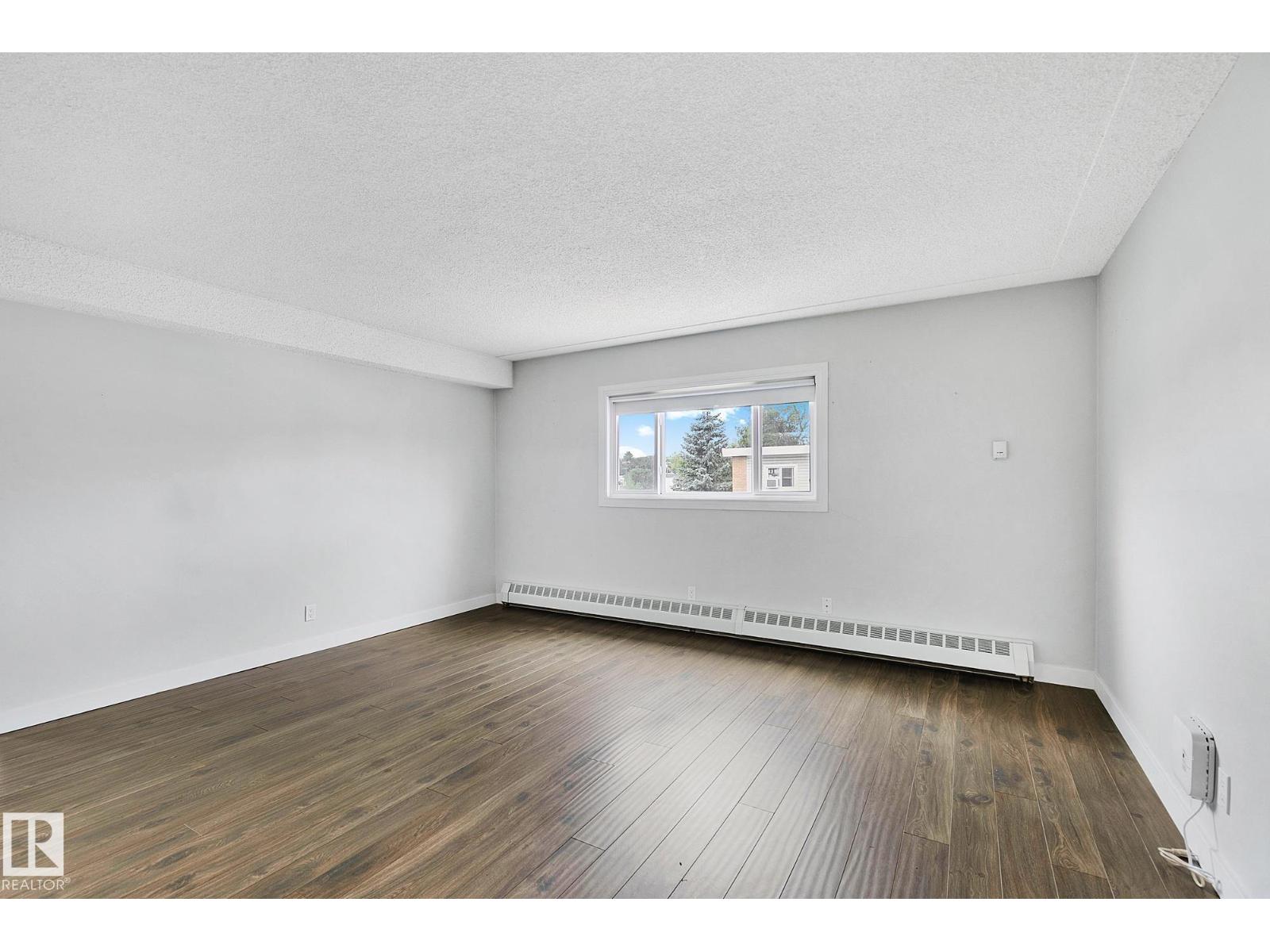 Photo 21 of 11 9630 82 Av Nw, Edmonton AB