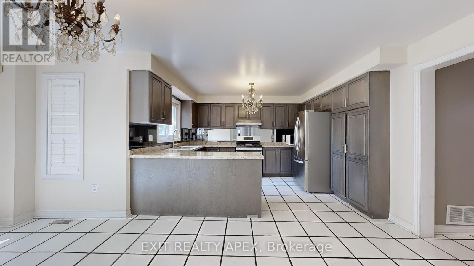 Photo 1 of 143 Veneto Dr Upper Drive, Vaughan ON