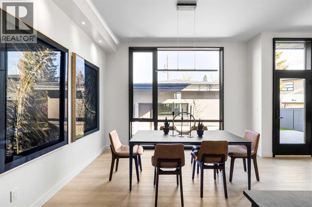 Photo 20 of 3 B Willow Crescent Sw, Calgary AB