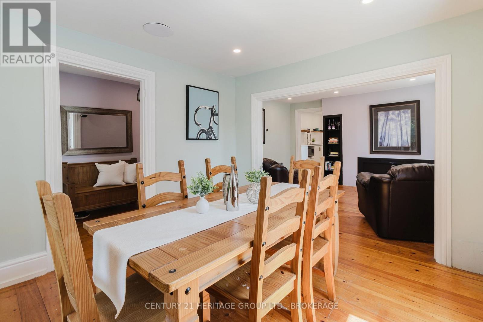 Photo 8 of 697 Montreal Street, Kingston ON