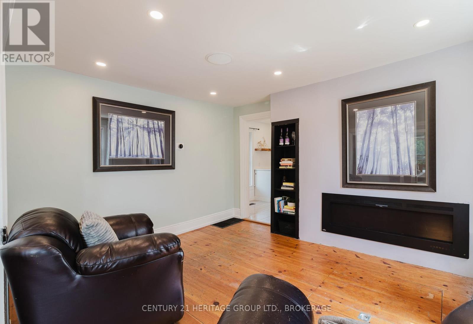 Photo 26 of 697 Montreal Street, Kingston ON