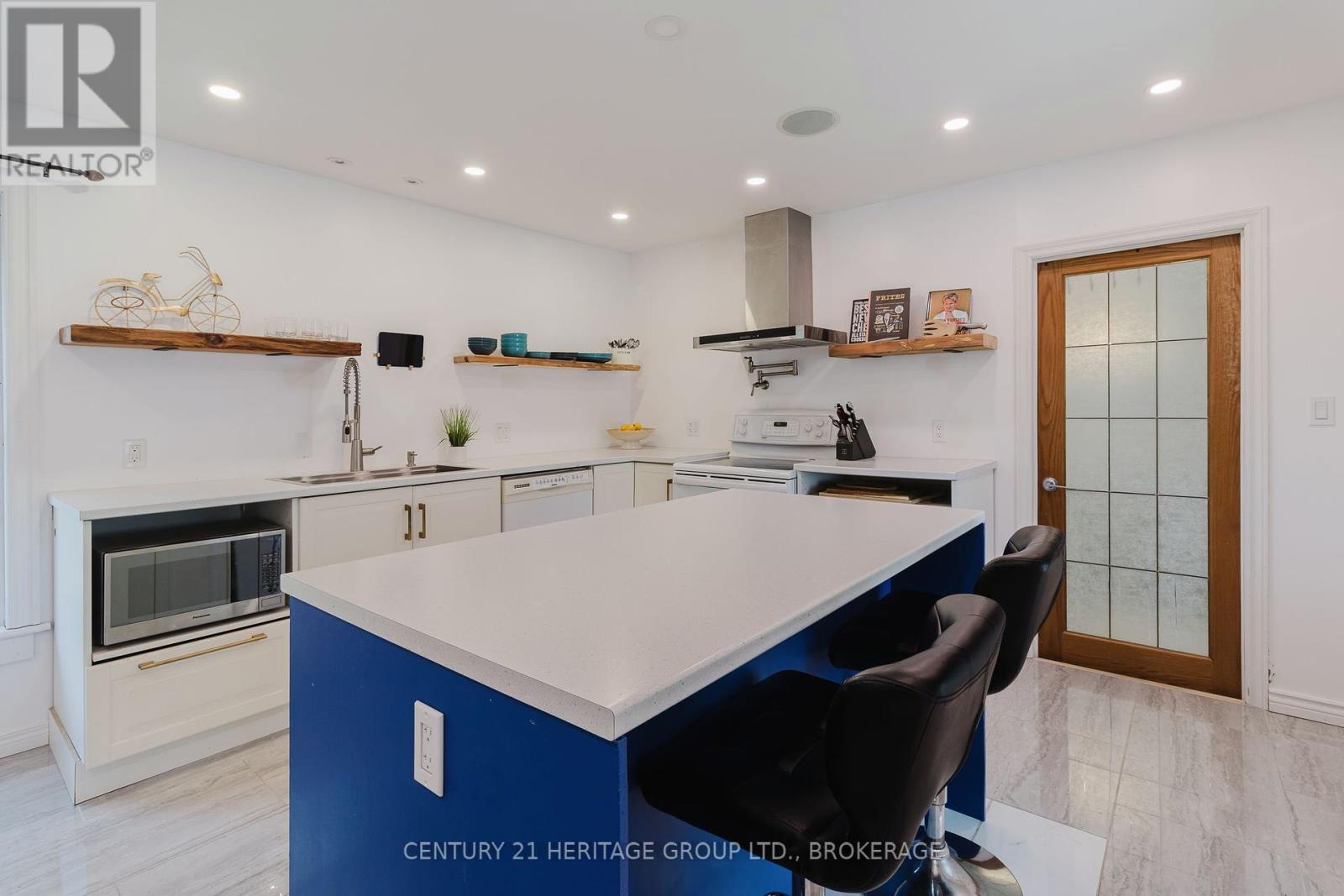 Photo 14 of 697 Montreal Street, Kingston ON