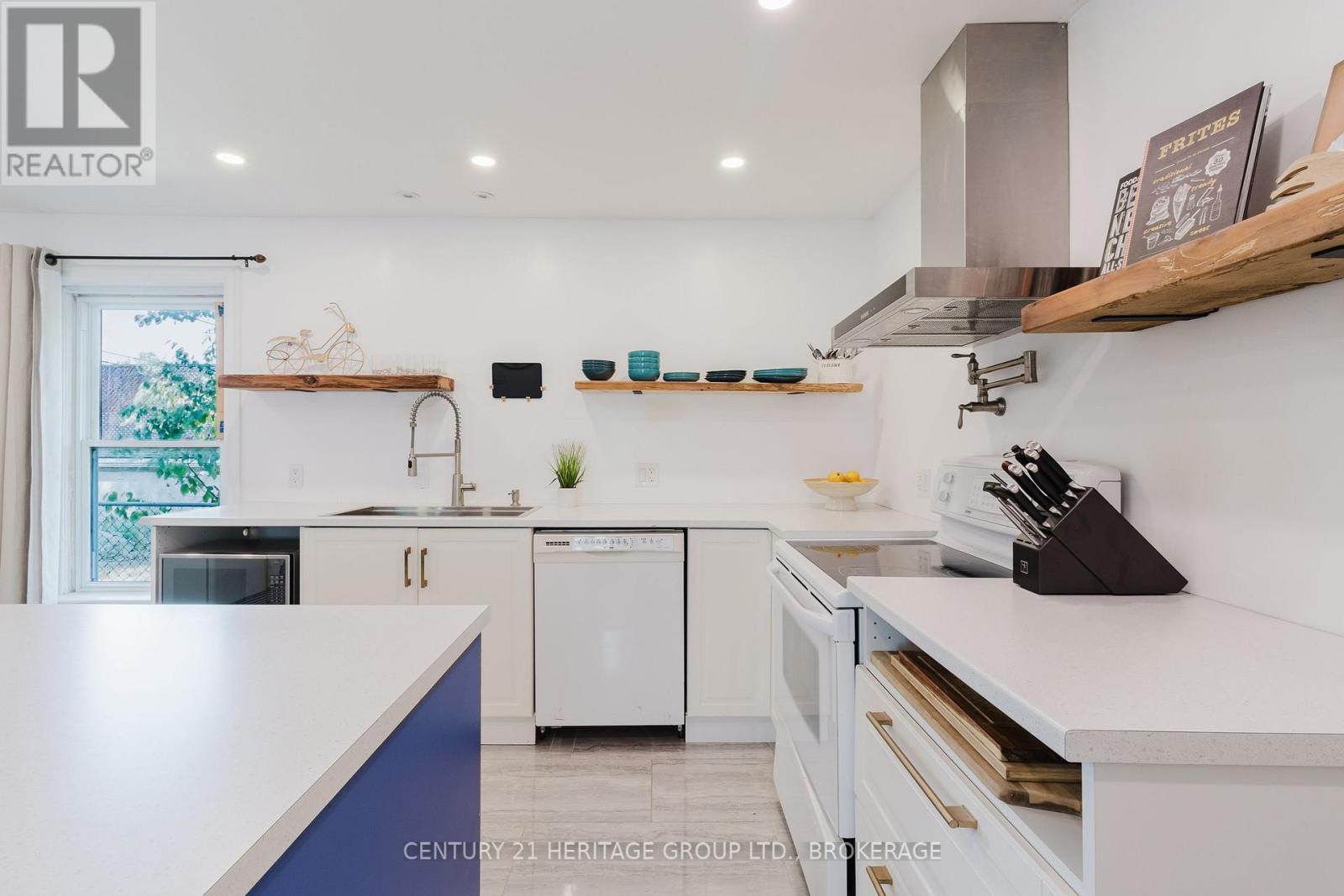 Photo 35 of 697 Montreal Street, Kingston ON