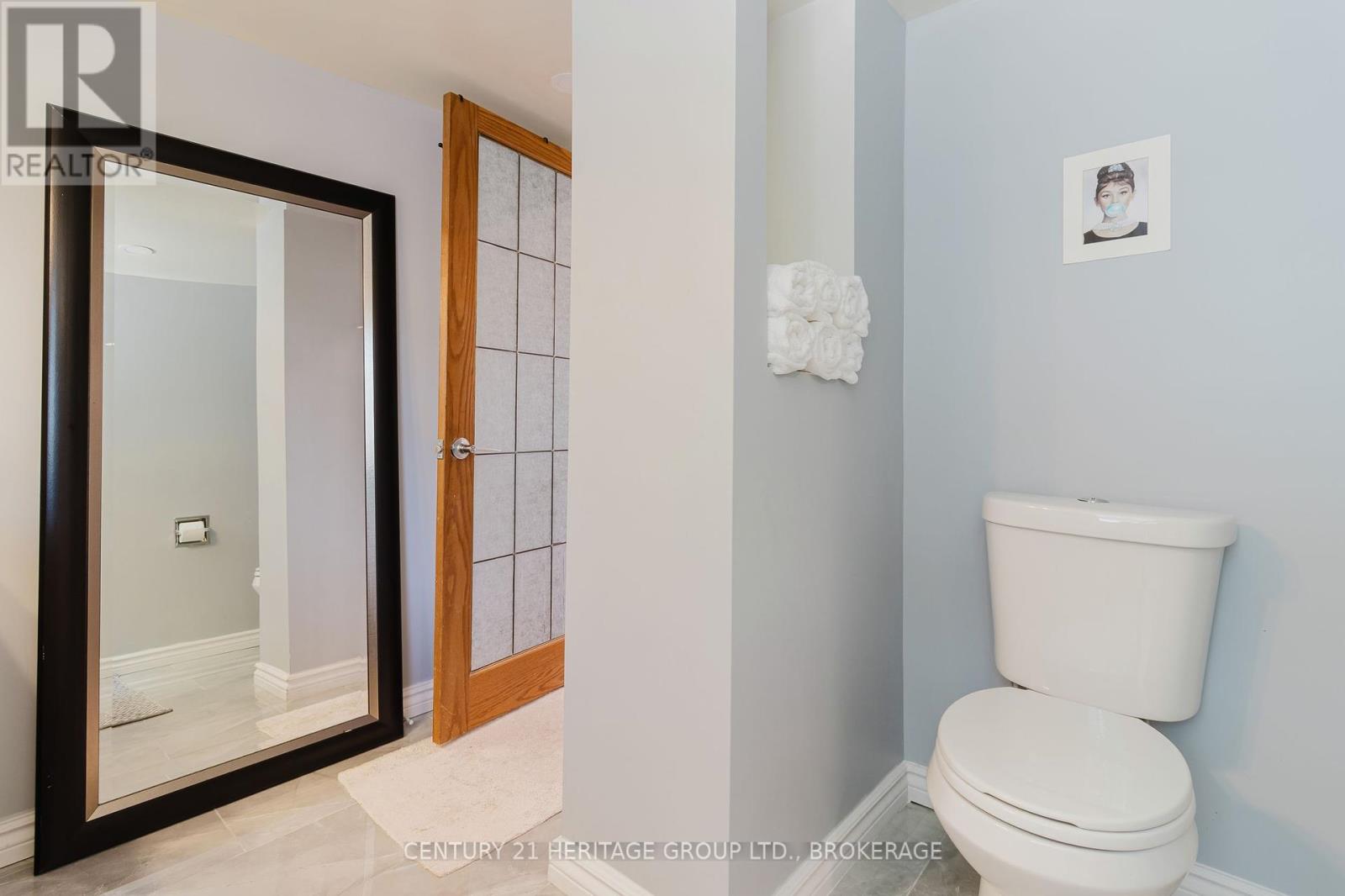 Photo 17 of 697 Montreal Street, Kingston ON