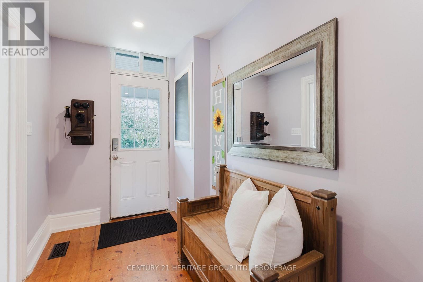 Photo 13 of 697 Montreal Street, Kingston ON