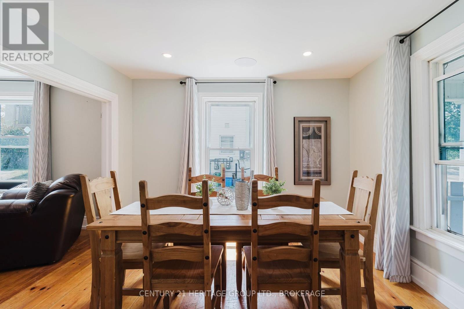 Photo 44 of 697 Montreal Street, Kingston ON