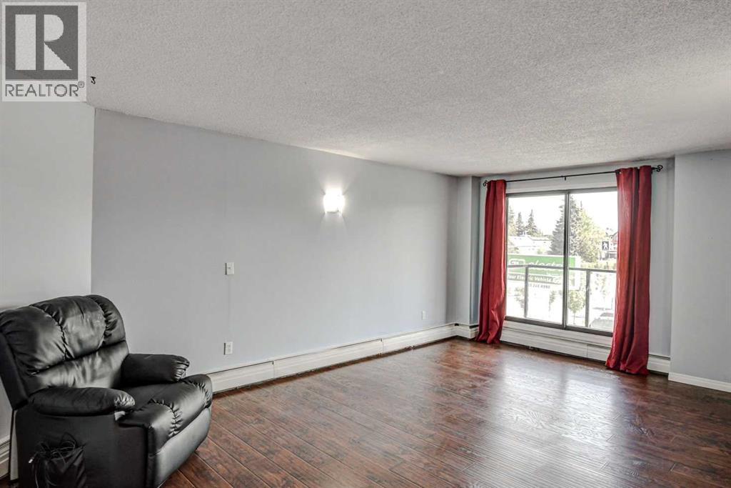 Single Family House for Sale in   A Street SW Richmond Calgary 