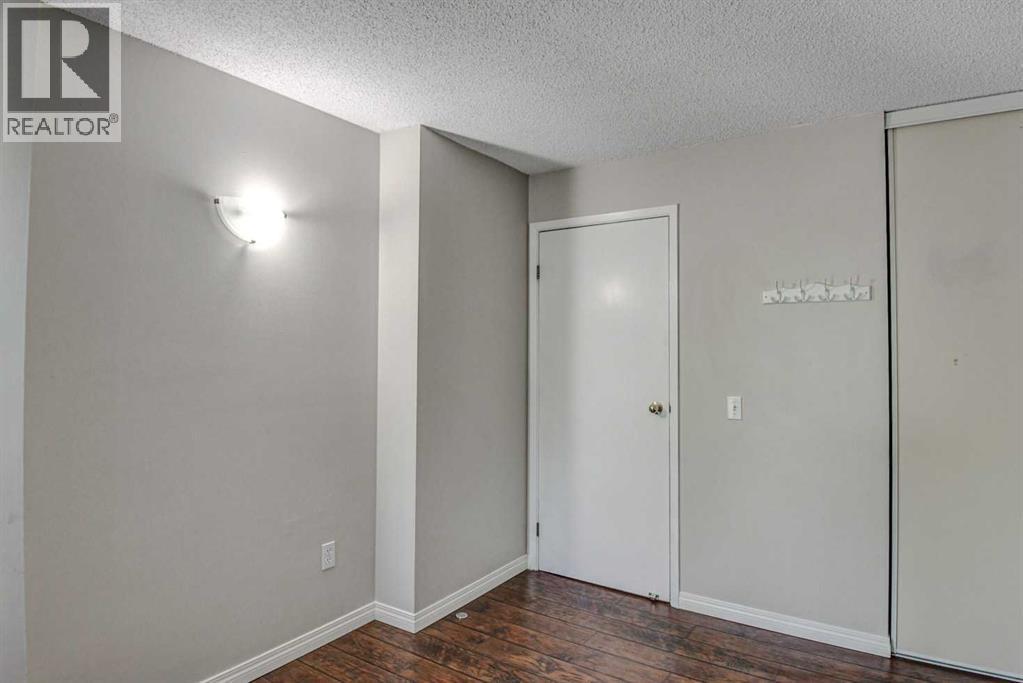 Single Family House for Sale in   A Street SW Richmond Calgary 