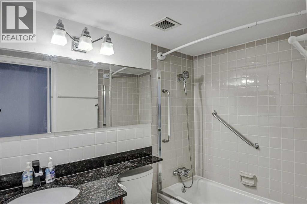 Single Family House for Sale in   A Street SW Richmond Calgary 