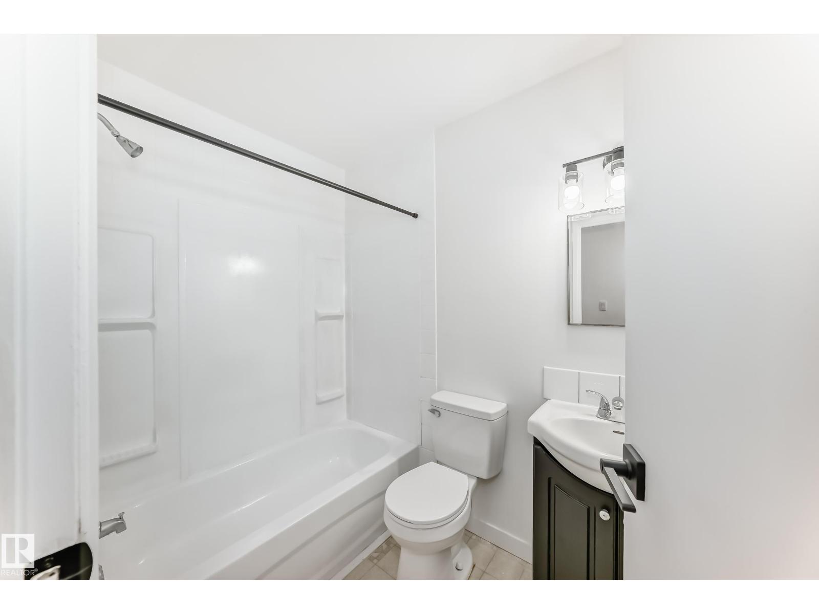 Photo 29 of 16 14225 82 St Nw, Edmonton AB
