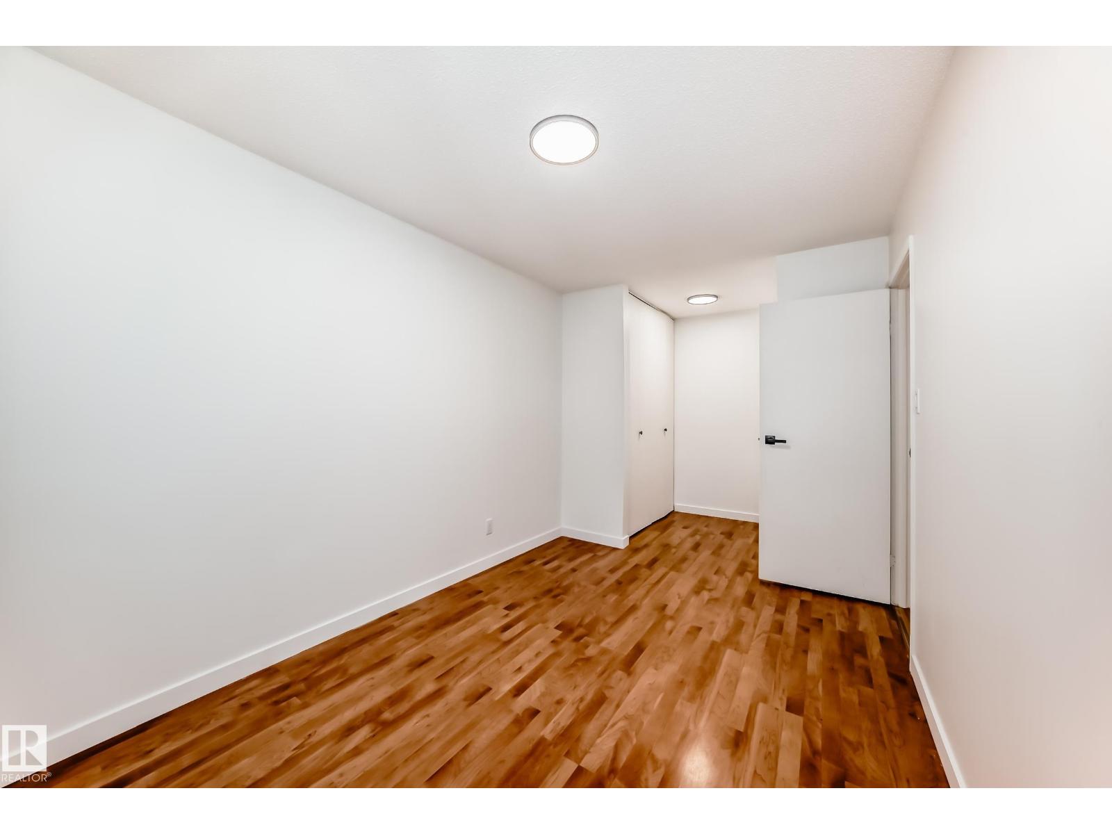 Photo 23 of 16 14225 82 St Nw, Edmonton AB