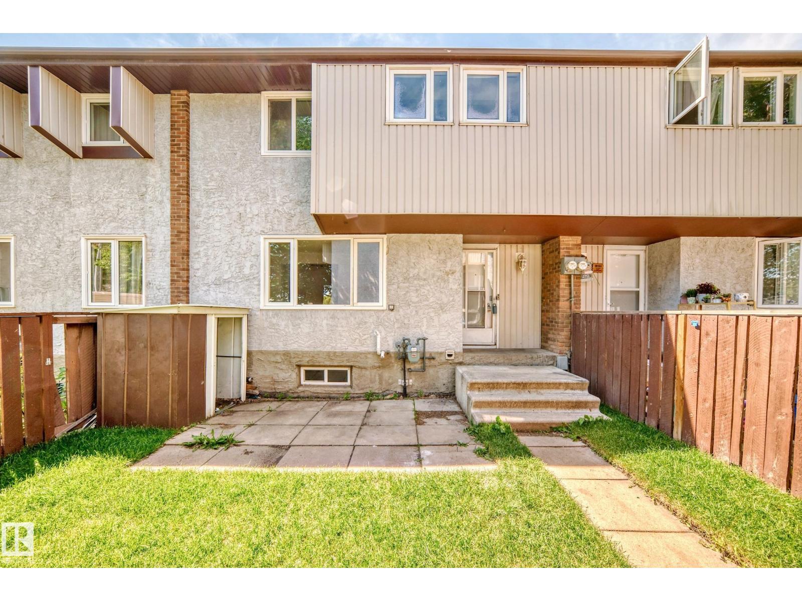 Photo 42 of 16 14225 82 St Nw, Edmonton AB