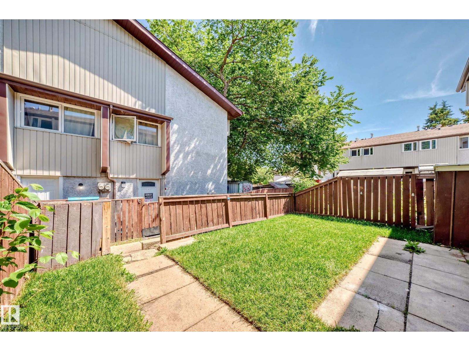 Photo 40 of 16 14225 82 St Nw, Edmonton AB