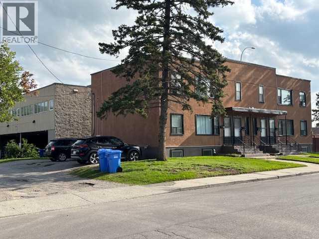 Multi-family House for Sale in   Avenue NW Tuxedo Park Calgary 