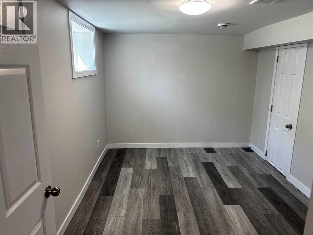 Multi-family House for Sale in   Avenue NW Tuxedo Park Calgary 