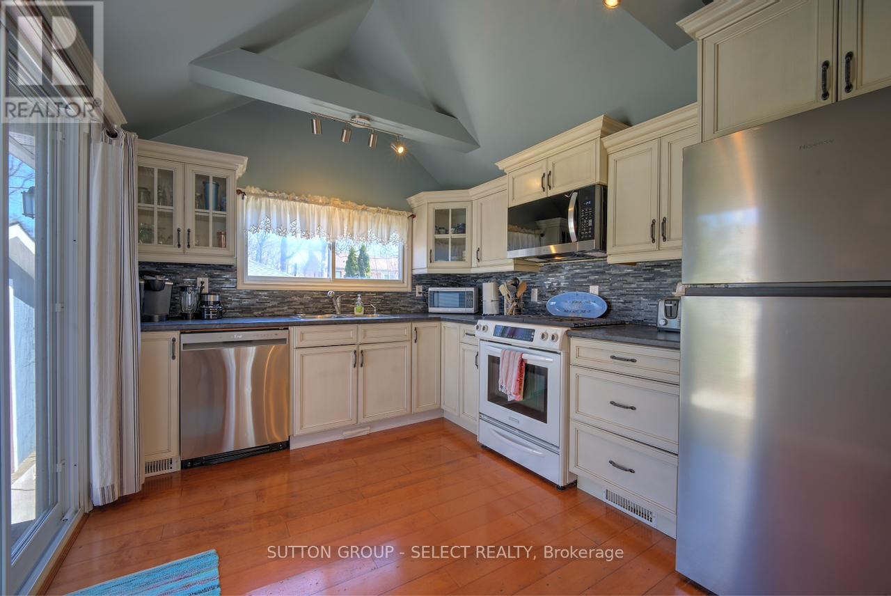 Photo 7 of 16 Huron Avenue, Lambton Shores ON