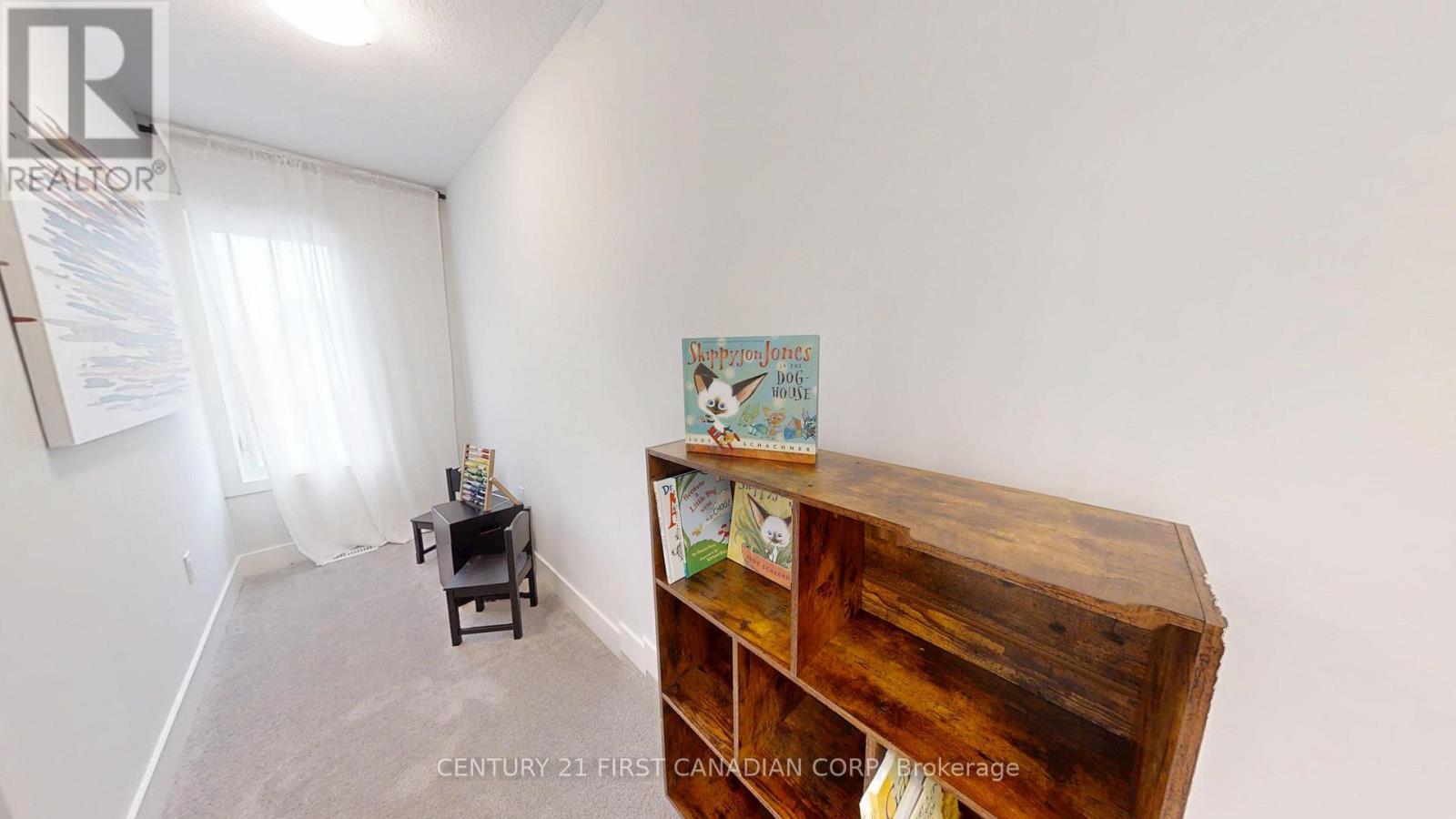 Photo 14 of 18 530 Gatestone Road, London South ON