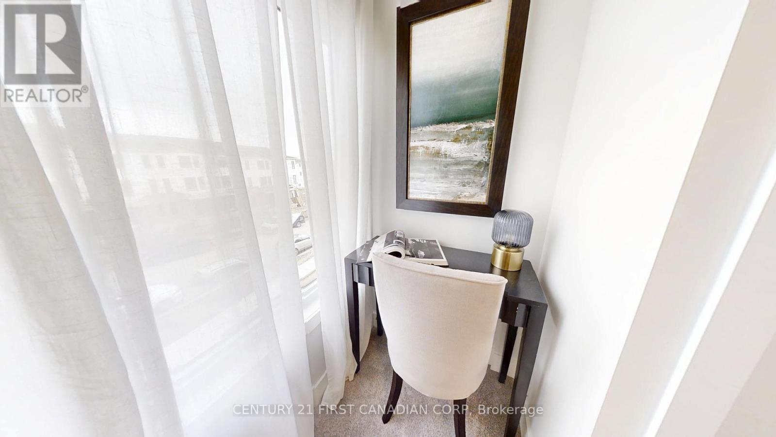 Photo 5 of 18 530 Gatestone Road, London South ON