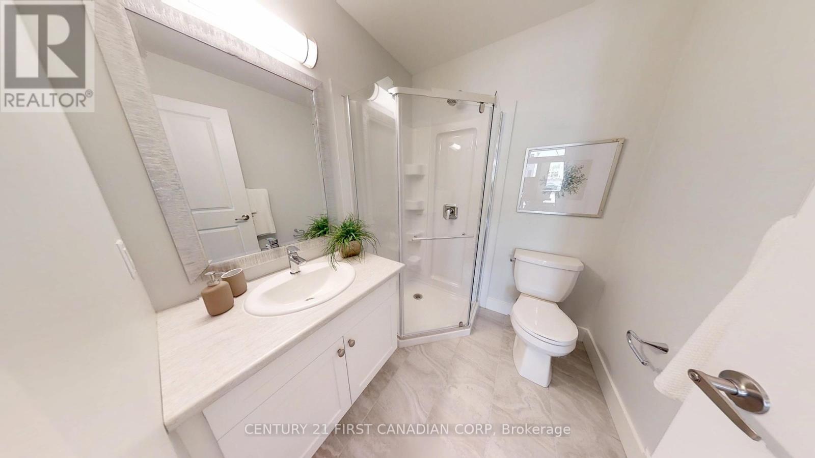 Photo 7 of 18 530 Gatestone Road, London South ON