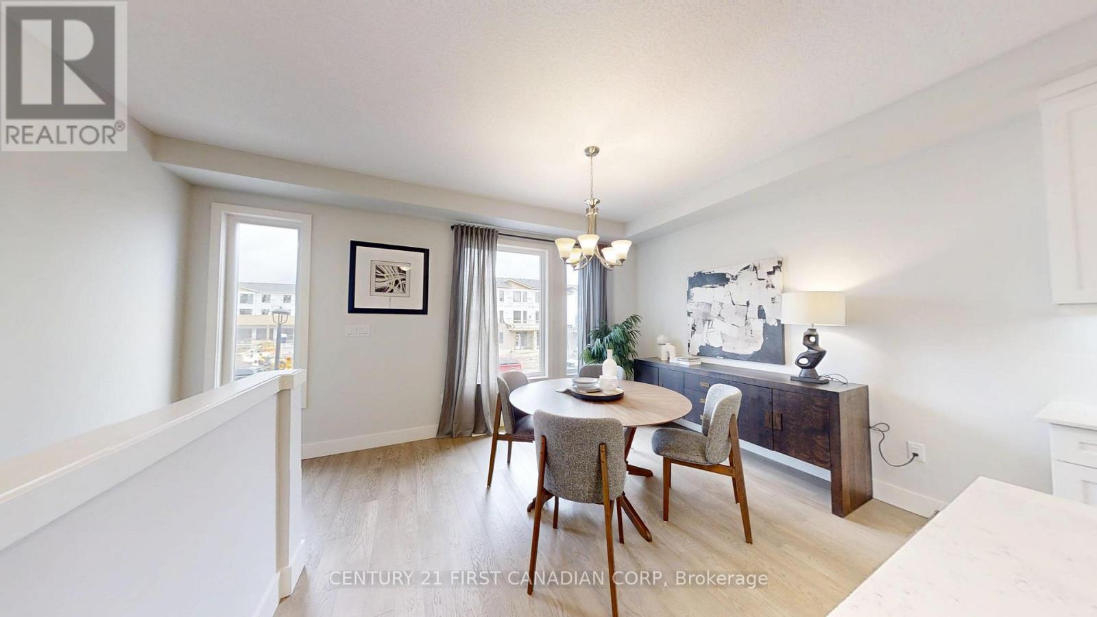 Photo 10 of 18 530 Gatestone Road, London South ON