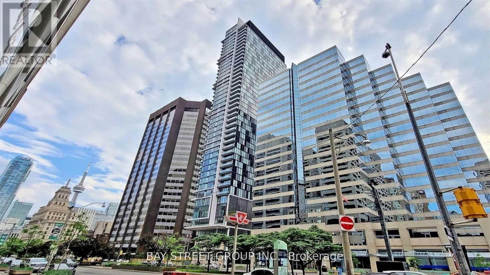 Photo 20 of 2303 426 University Avenue, Toronto ON