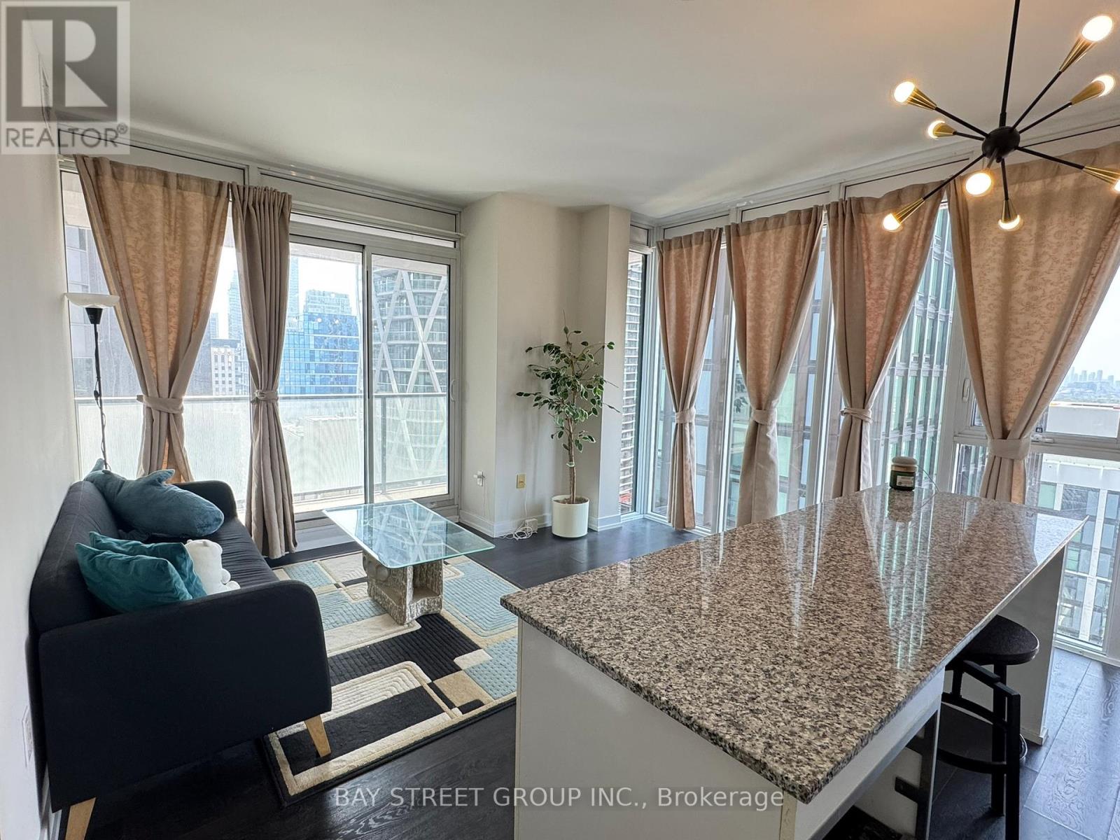 Photo 23 of 2303 426 University Avenue, Toronto ON