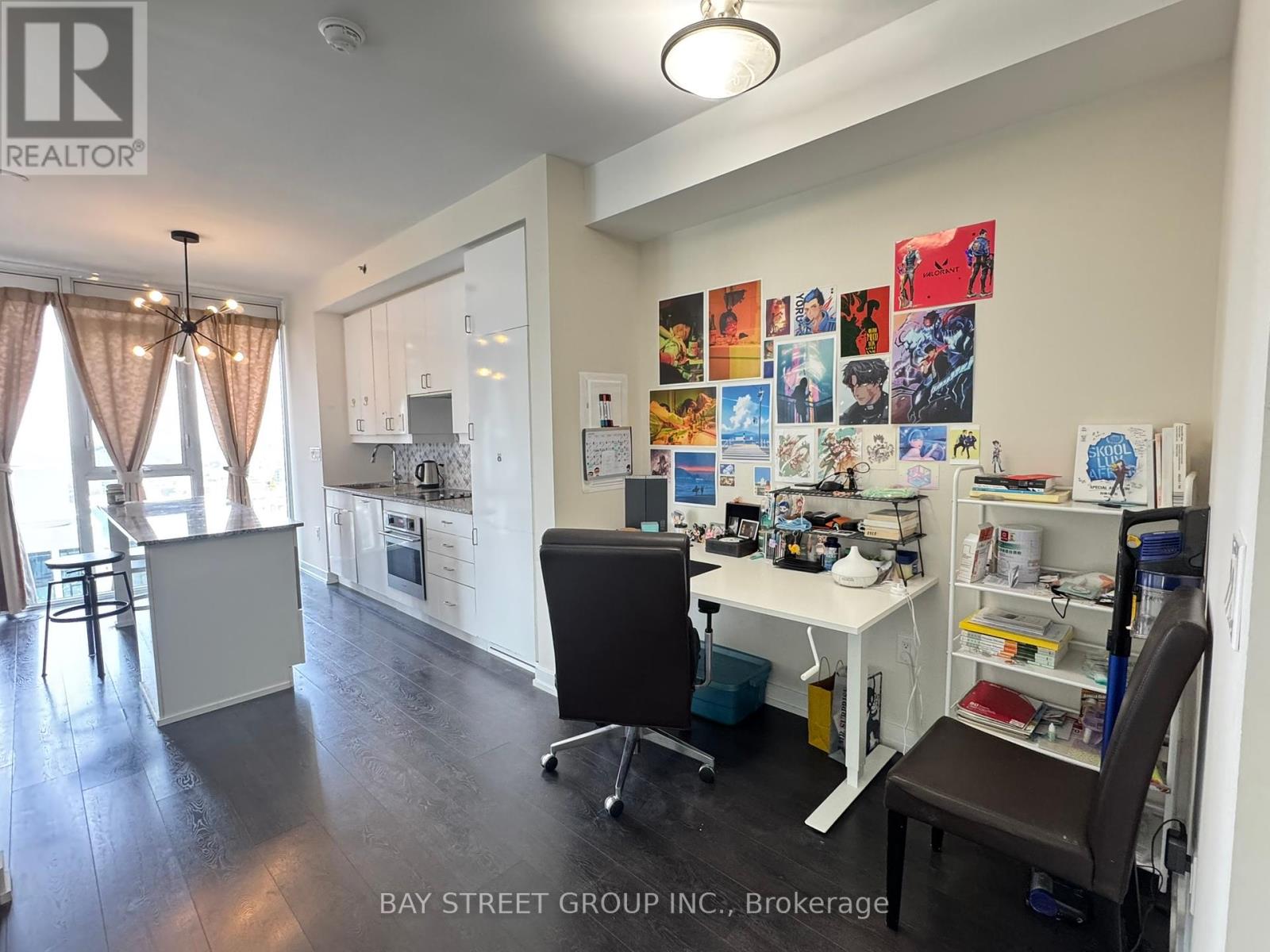 Photo 8 of 2303 426 University Avenue, Toronto ON