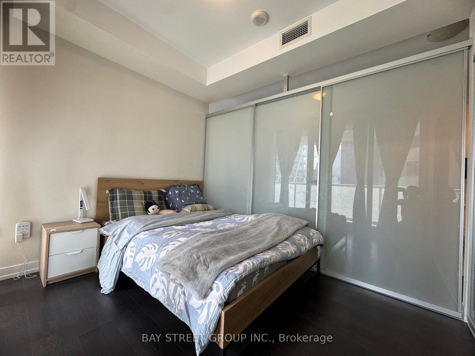 Photo 24 of 2303 426 University Avenue, Toronto ON