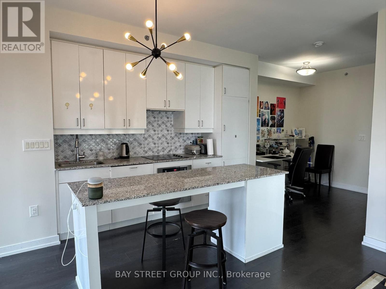 Photo 26 of 2303 426 University Avenue, Toronto ON