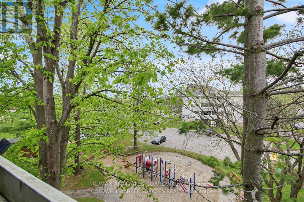 Photo 2 of 412 214 Viewmount Drive, Ottawa ON