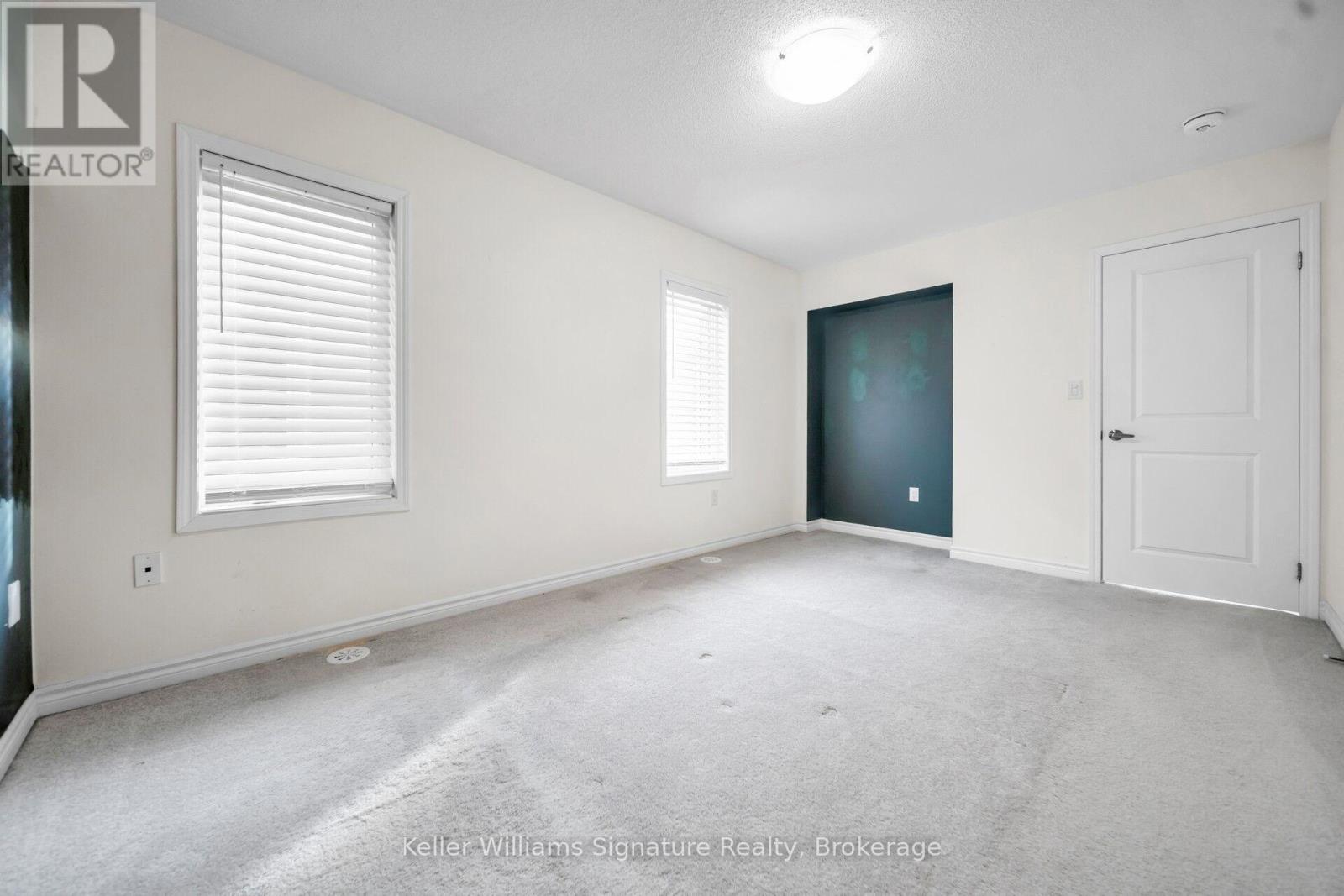 Photo 8 of 140 1000 Asleton Boulevard, Milton ON