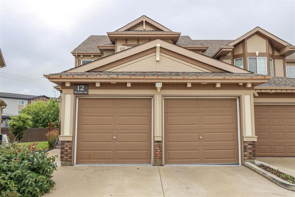 Photo 3 of 12 250 Amber Trail, Winnipeg MB