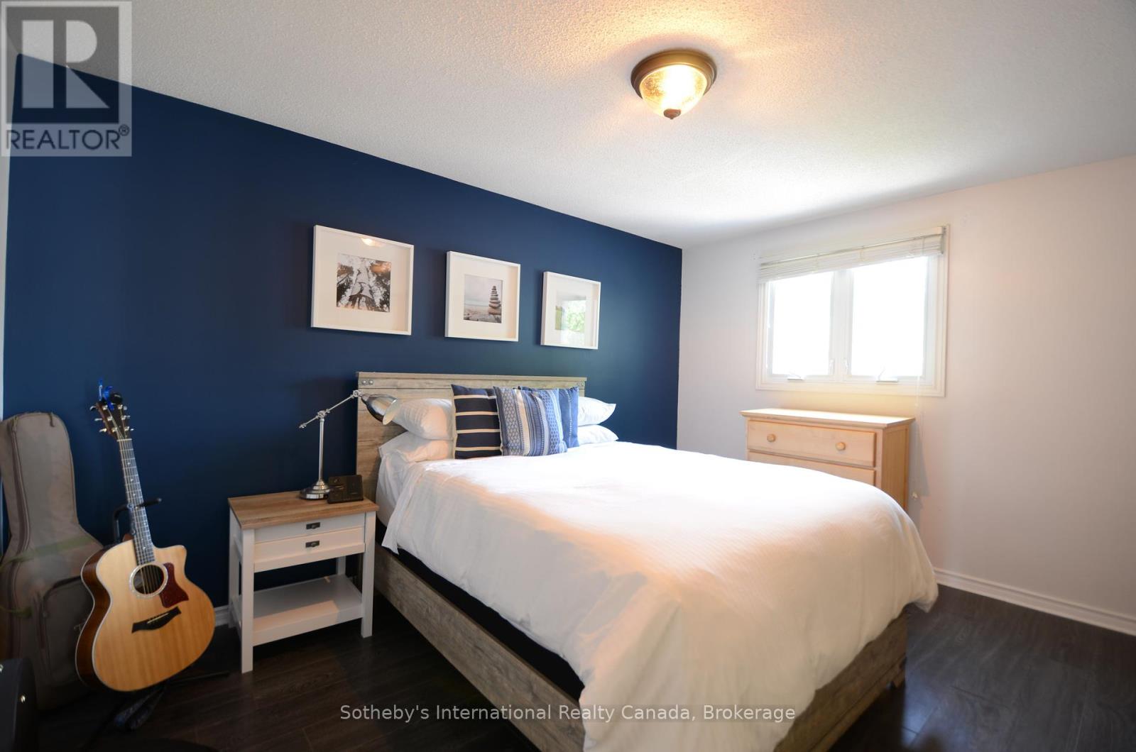 Photo 8 of 6 Longview Drive, Bradford West Gwillimbury ON