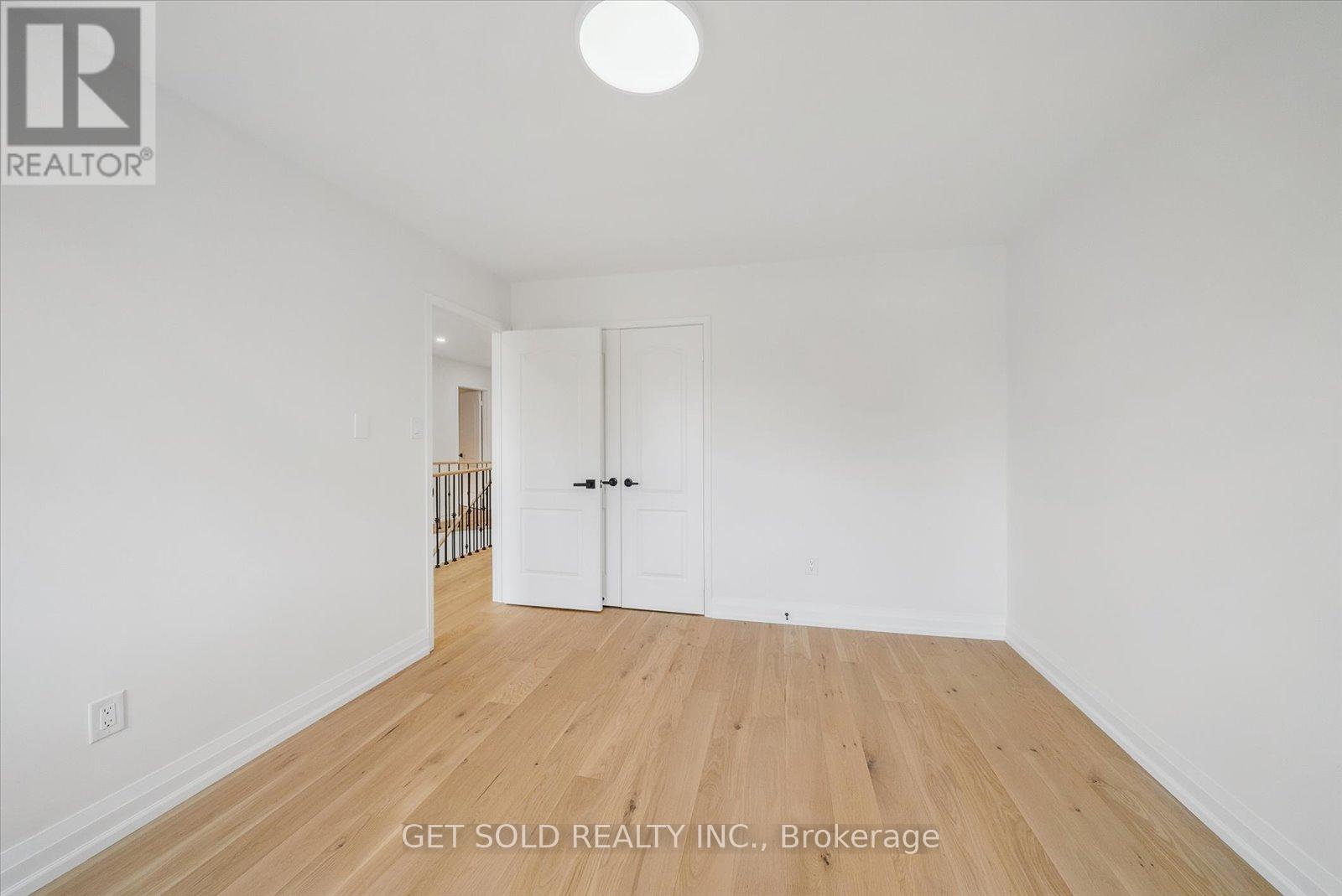27 EDENBRIDGE DRIVE - 34