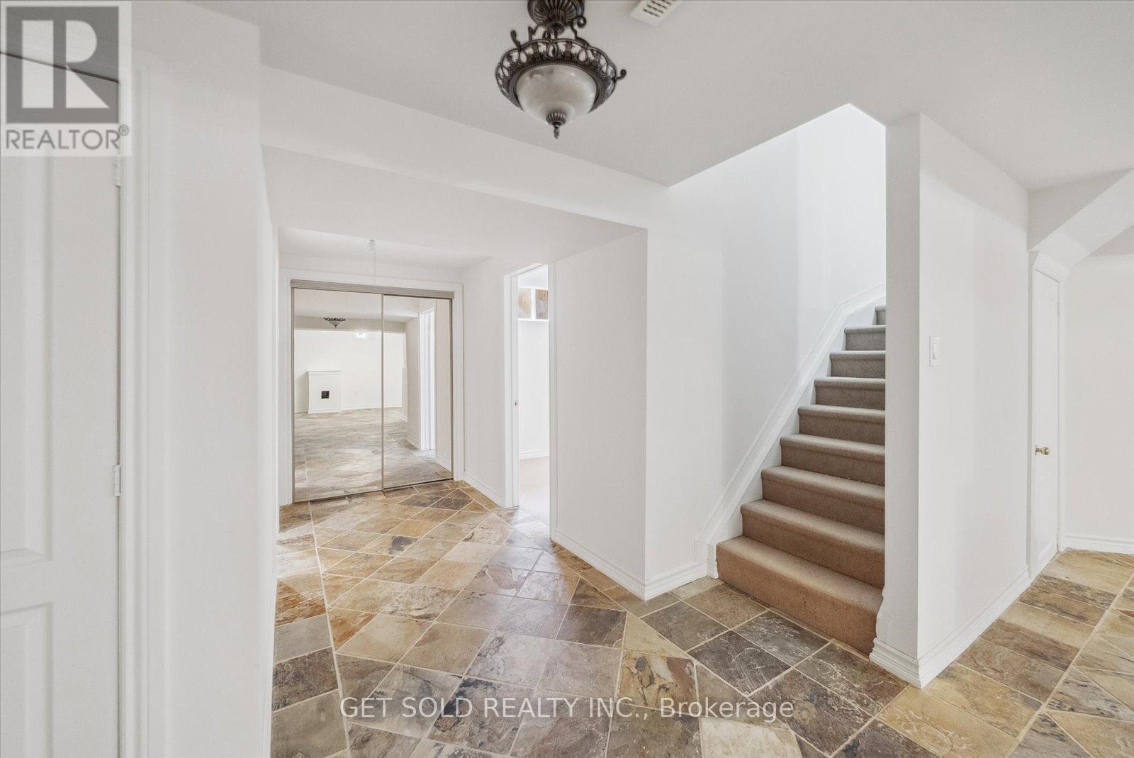 27 EDENBRIDGE DRIVE - 38