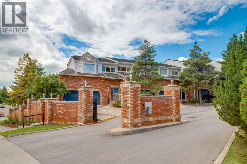 Single Family House 4 Level for Sale in   Silver Springs Road NW Silver Springs Calgary 