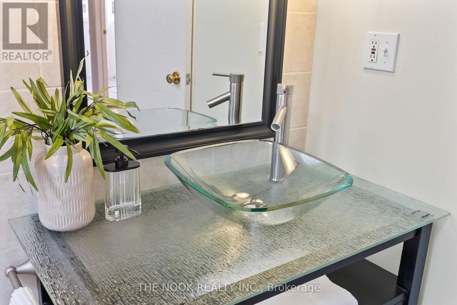 Photo 18 of 151 Carroll Crescent, Cobourg ON