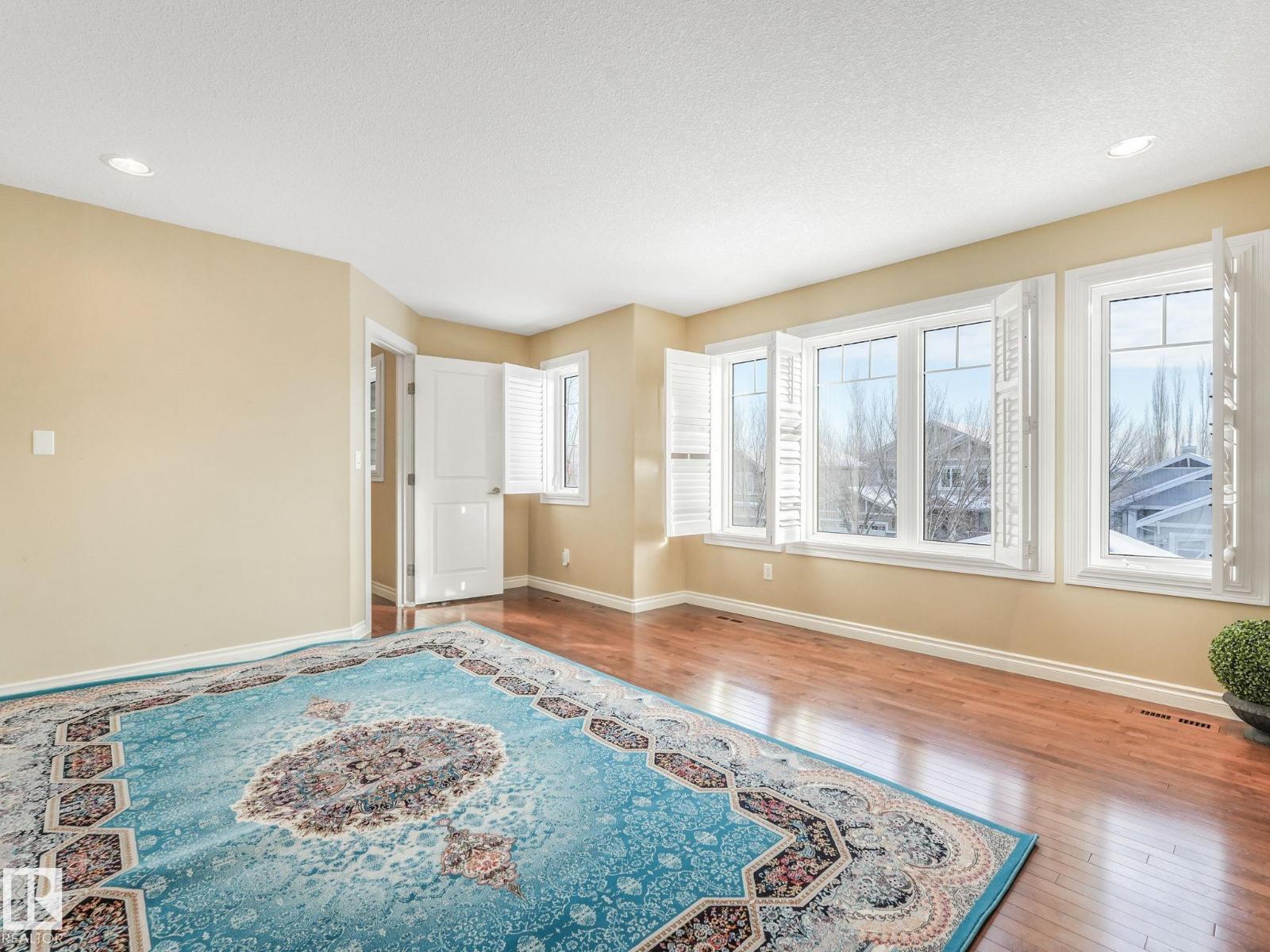 Photo 27 of 1024 Hope Rd Nw, Edmonton AB