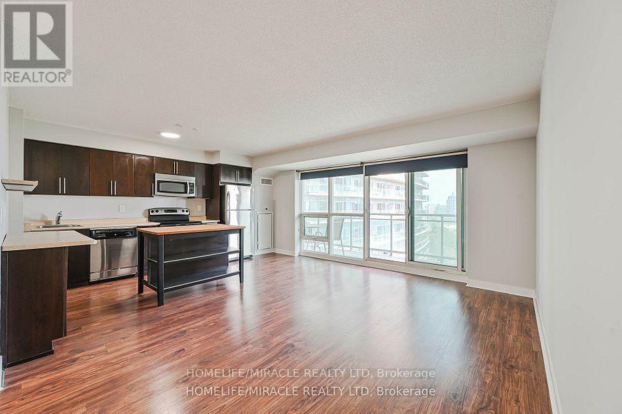 Photo 12 of 1401 155 Legion Road N, Toronto ON
