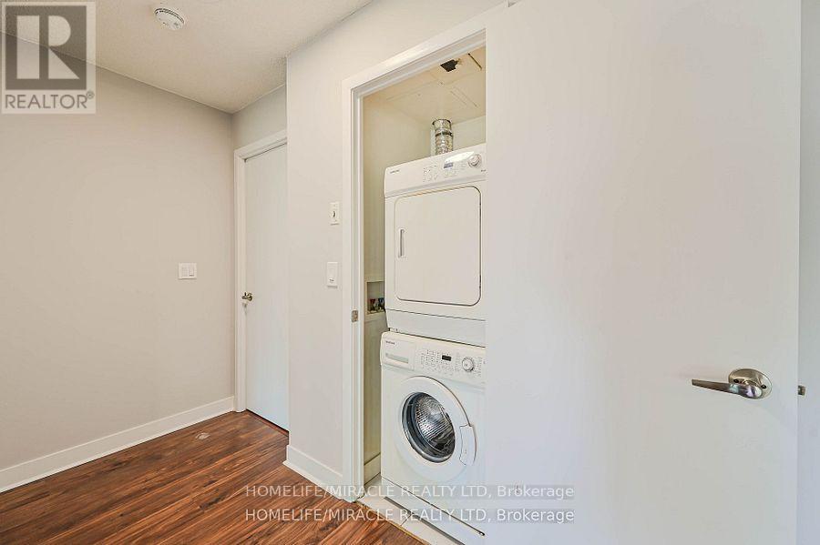 Photo 4 of 1401 155 Legion Road N, Toronto ON